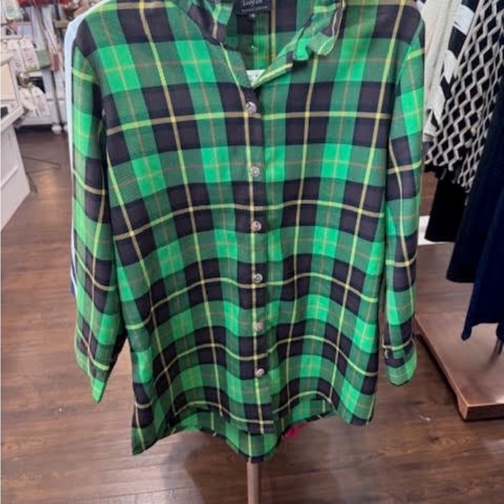 Green Plaid Button-Up Shirt